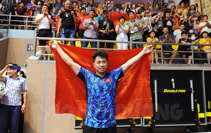 [Photos] [Video] Player Nguyen Duc Tuan wins gold for Vietnamese table tennis at SEA Games 31